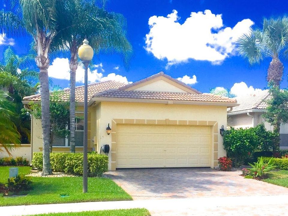 1st image of 135 Isle Verde Way