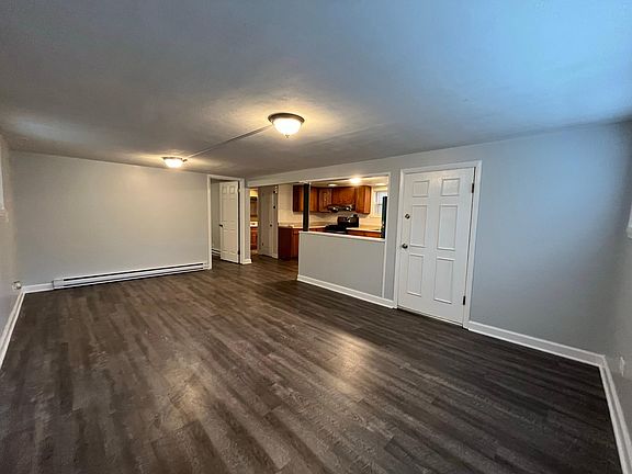 3rd image of 5025 W Warwick Ave #G