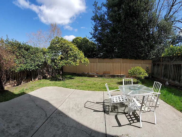 1141 Longshore Dr — Photo 14
