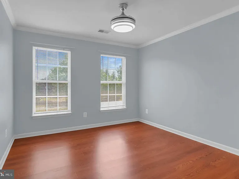 2548 Port Potomac Ave — Photo 25