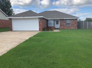 814 Tyler St, Centerton, AR 72719