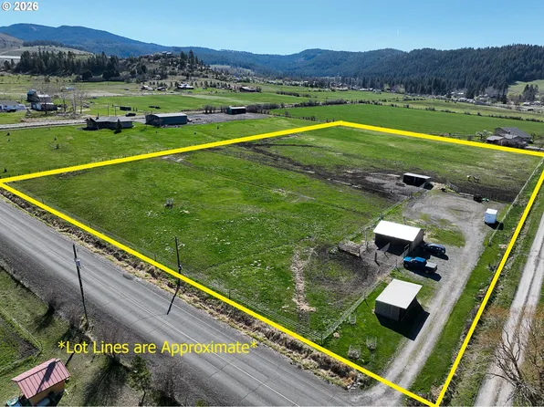 69478 Haefer Ln, Cove, OR 97824