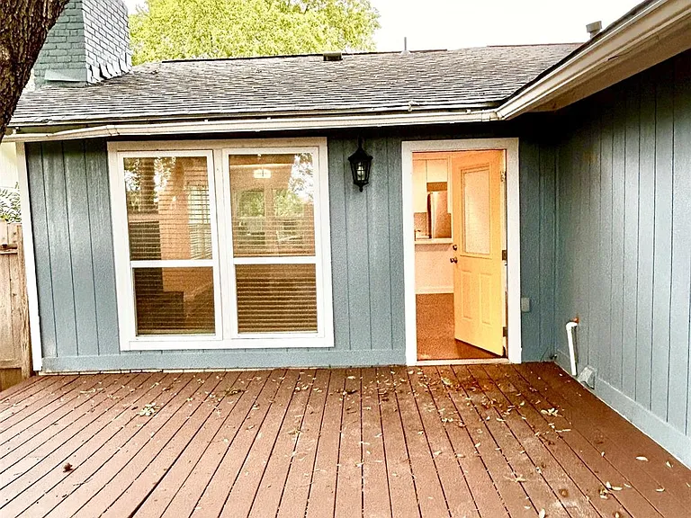 4914 Scarsdale Dr — Photo 17