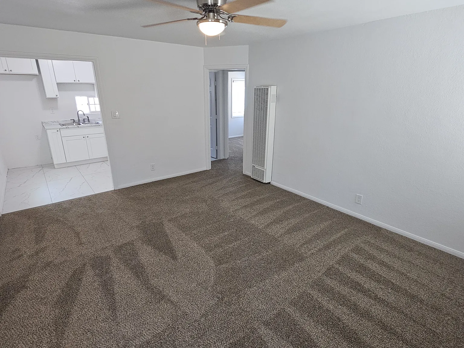 2 bed, 700 sqft, $2,045 — Photo 1