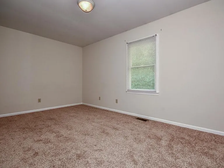 7730 Deer Track Dr — Photo 23