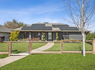 9247 Moss Farm Ln, Dallas, TX 75243