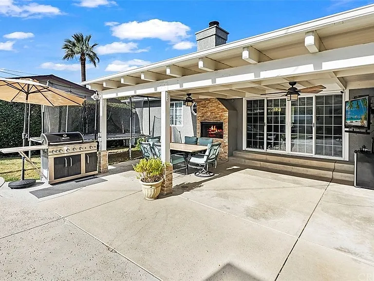 23000 Haynes St — Photo 19