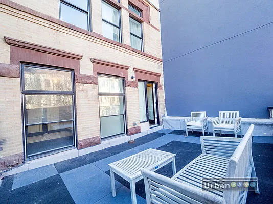 Rented by Zee Management LLC | media 25