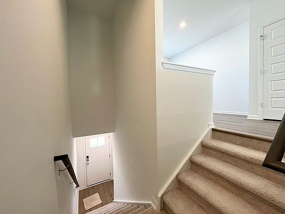 2nd image of 3326 Bomore Rd