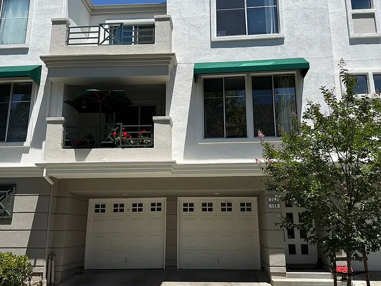 430 Navaro Pl #220 — Photo 1