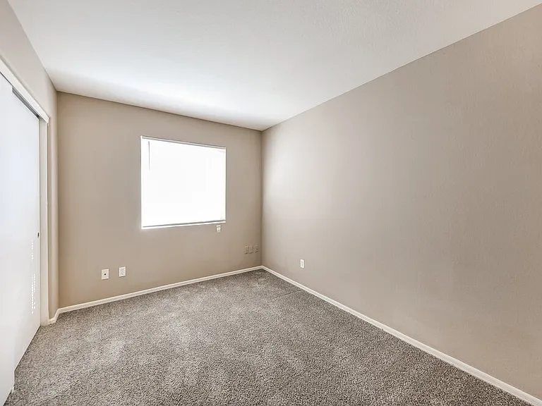 4046 W Abraham Ln — Photo 13