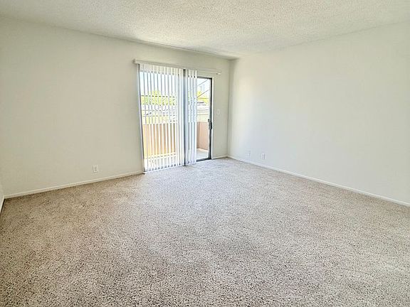 4th image of 1440 Armacost Ave APT 9