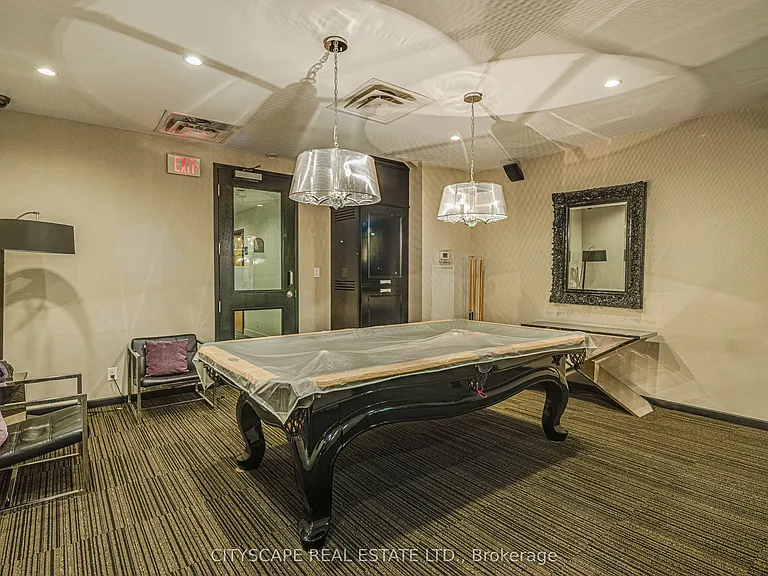 510 King St E #313 — Photo 35