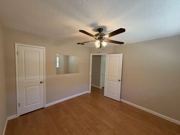 2647 Story Ave — Photo 13