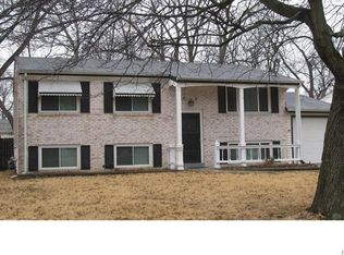 3047 Charmbrook Ln, Maryland Heights, MO 63043