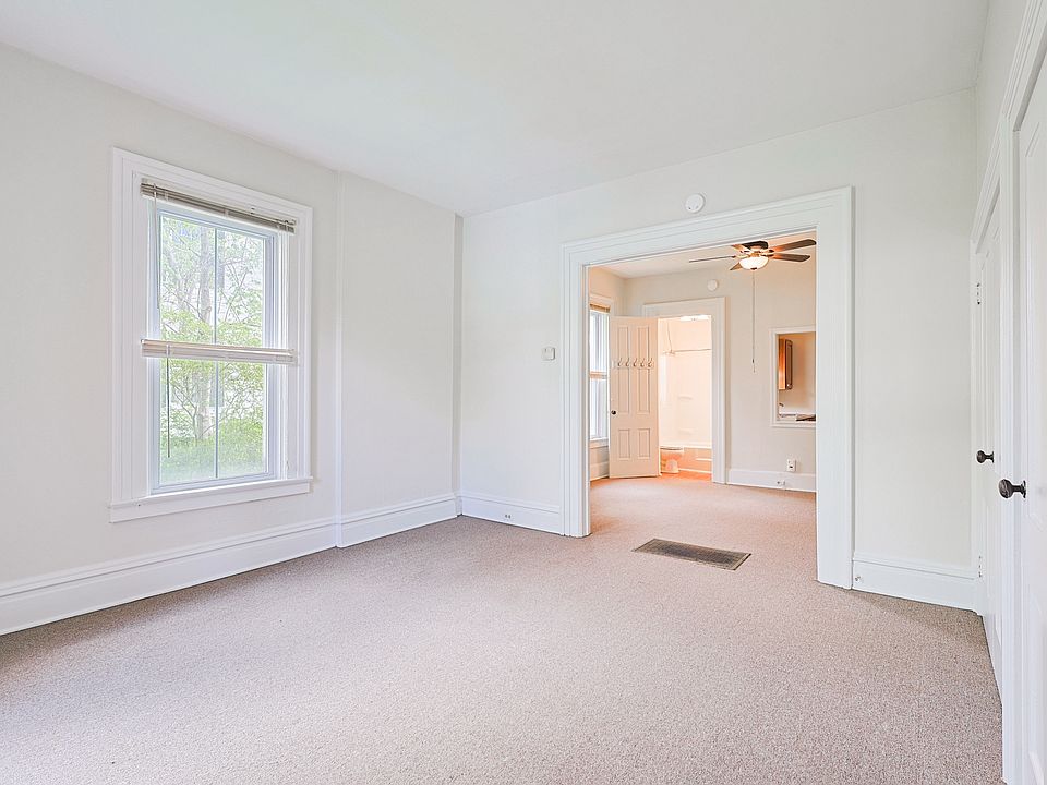1st image of 68 Cayuga St APT 1