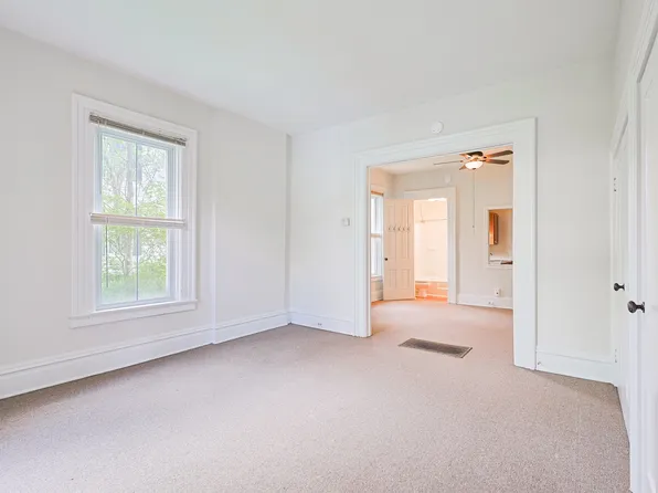68 Cayuga St APT 1, Seneca Falls, NY 13148