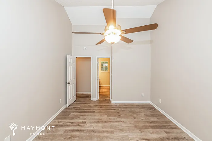 300 Beech Hill Ct — Photo 7