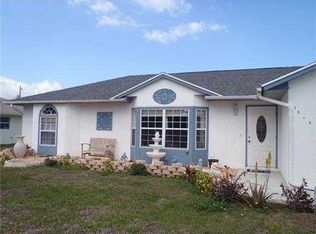 1049 SW Bianca Ave, Port Saint Lucie, FL 34953