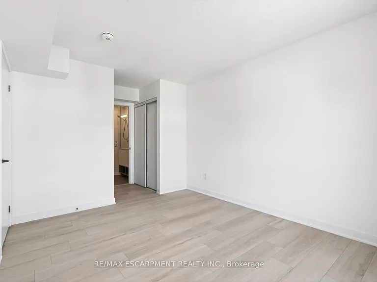 1121 Cooke Blvd #32 — Photo 34