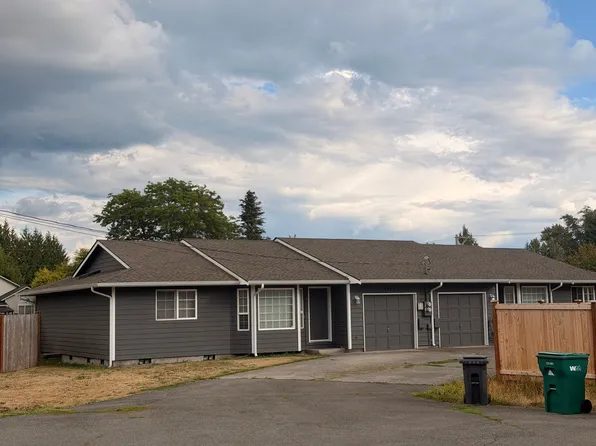 8429 44th Dr NE #A & B, Marysville, WA 98270