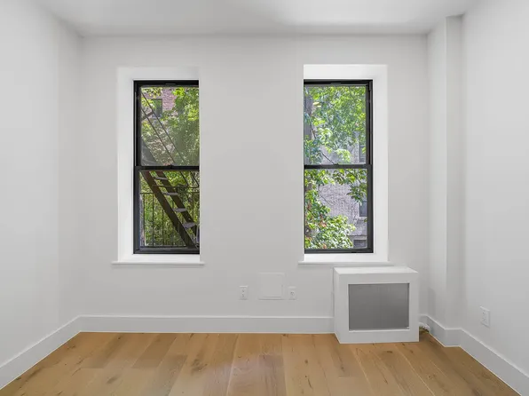 190 Sixth Avenue image 5 of 13