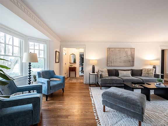 5th image of 126 Northwoods Road