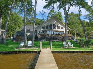 907 Callender Lake Dr, Murchison, TX 75778