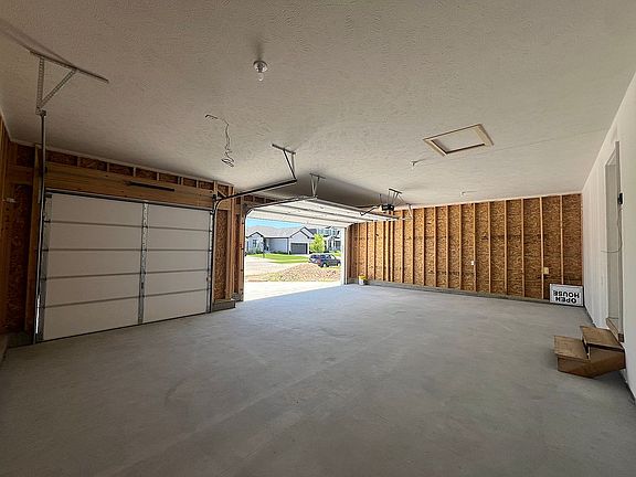 4th image of 7237 N 50th St