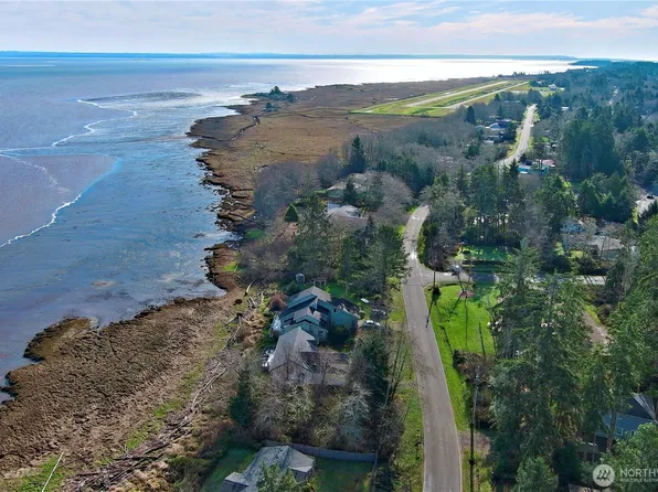 716 Duck Lake Drive NE, Ocean Shores, WA 98569