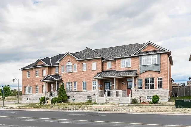 5 bed, $3,700 — Photo 2
