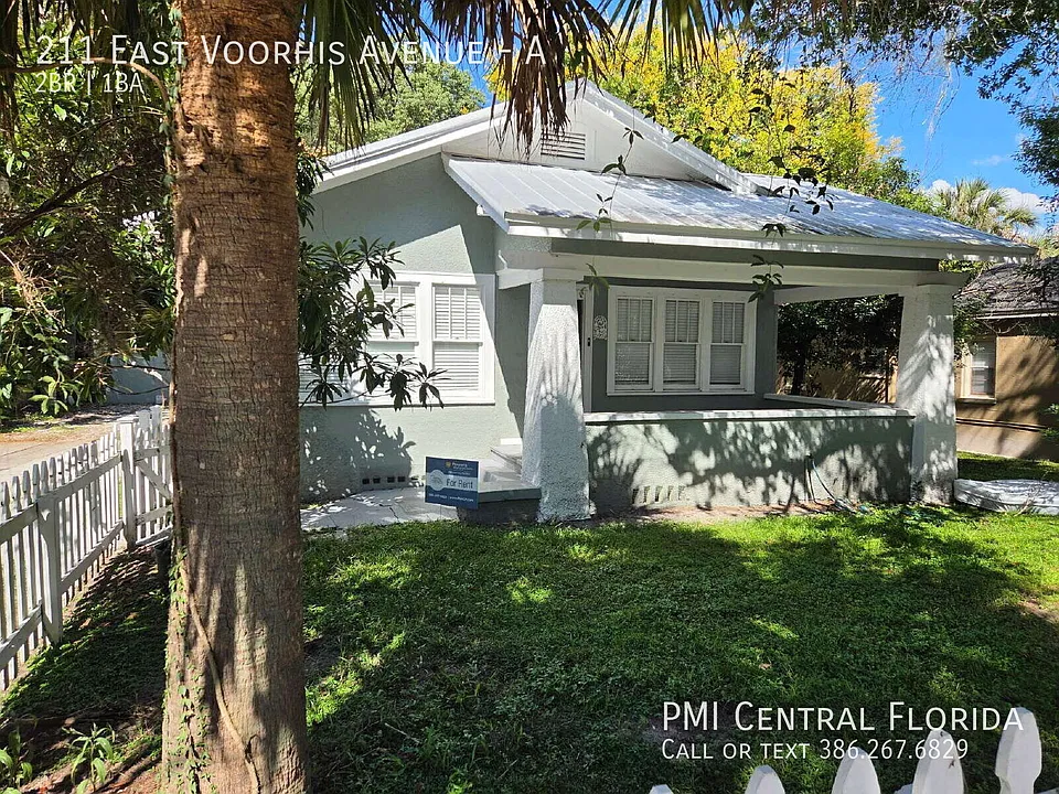 211 E Voorhis Ave #A