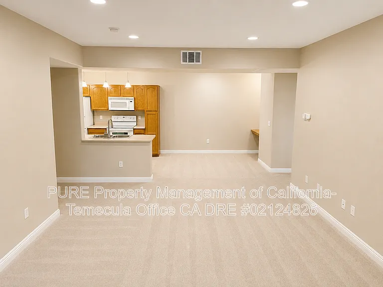 41410 Juniper St #323 — Photo 2