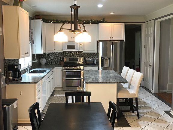 KITCHEN FROM FAMILY ROOM