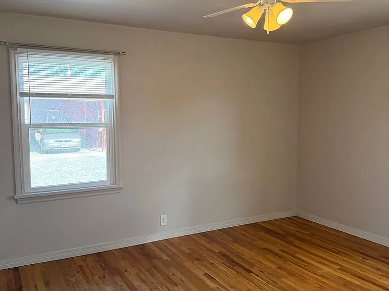 1403 Bunting Ave — Photo 13