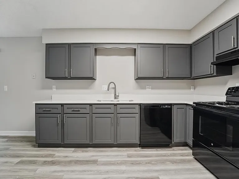 802 NE Barnes Dr #A — Photo 6
