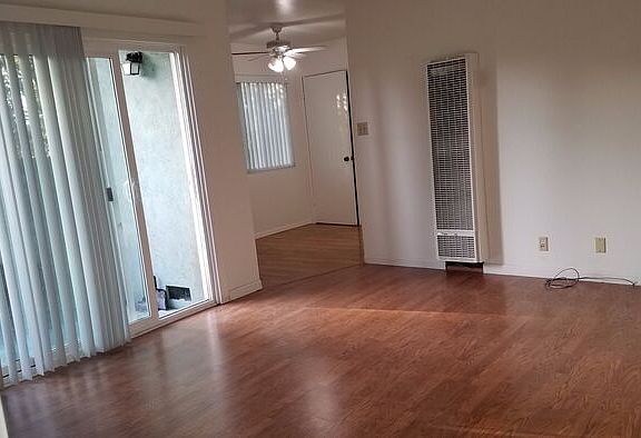 3rd image of 190 Village Ct APT 2
