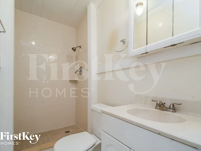 510 Connecticut Ave — Photo 14