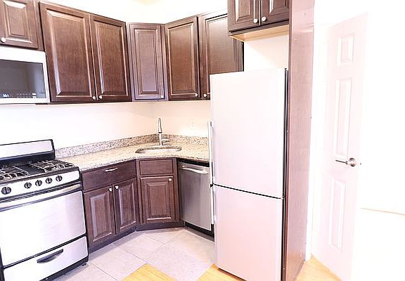4th image of 8714 129th St APT 1F