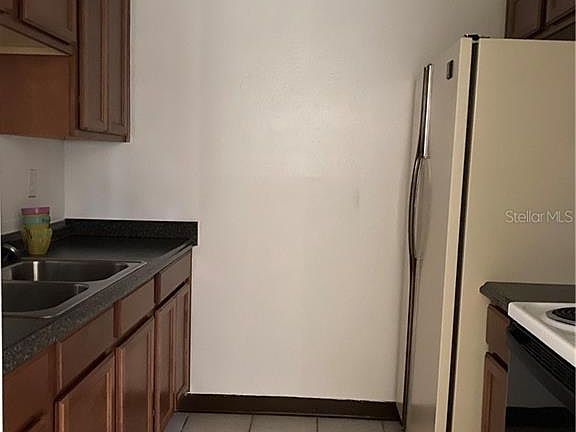 2nd image of 200 E 10th Ave APT 1