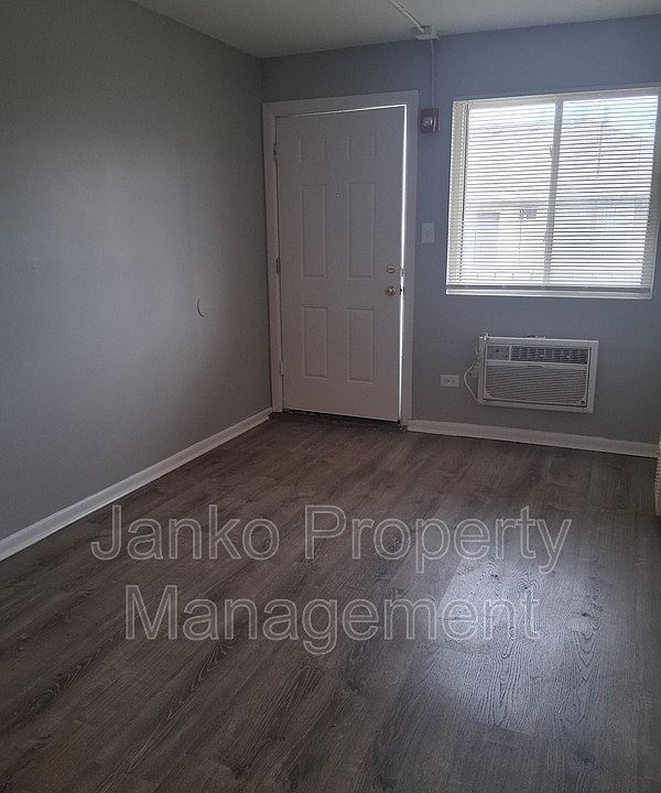 1st image of 3351 Commercial Ave APT 23