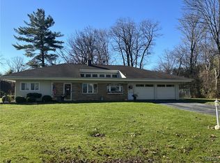 5 Bolton Cir, New Hartford, NY 13413