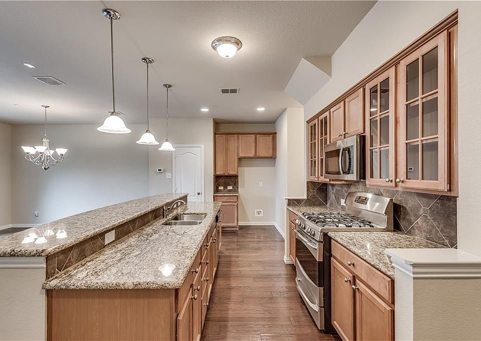 1st image of 2652 Jacobson Dr