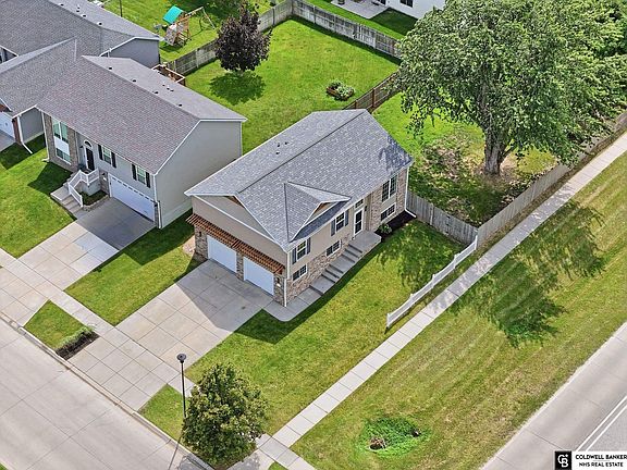 3rd image of 5701 S 96th St