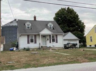 318 S Worth St, Sullivan, IL 61951