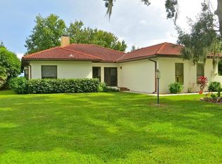 922 Van Dr, Auburndale, FL 33823