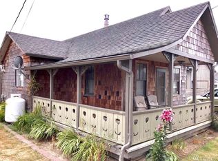 209 5th St NE, Long Beach, WA