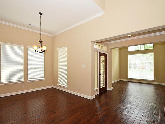5th image of 15211 Jasmine Creek Ct
