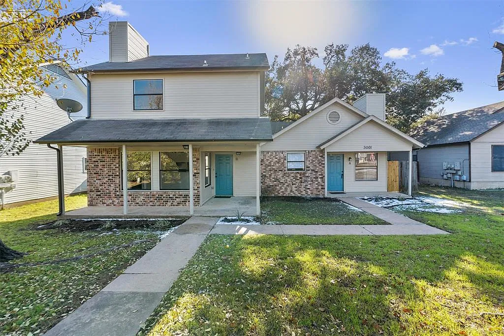 2 bed, 2.0 bath, 1018 sqft, $1,650 — Photo 2