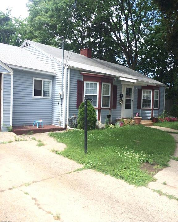 1st image of 1621 Delwood Ave SW